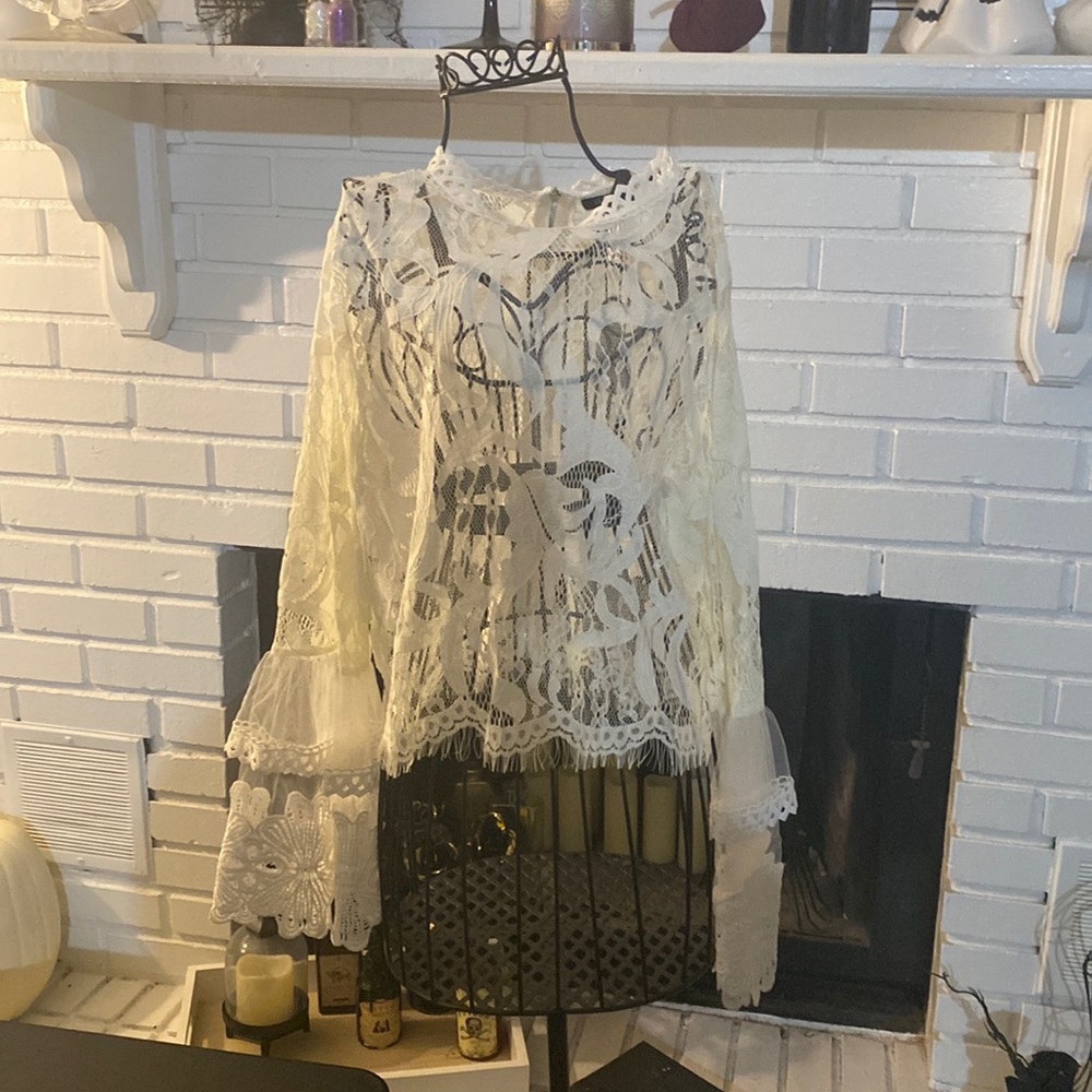 Women’s Lace Blouse